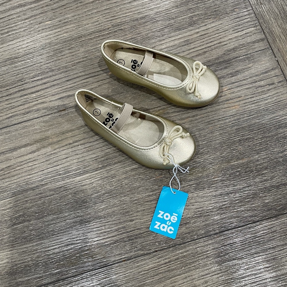 NWT toddler size 7 gold metallic dress shoes